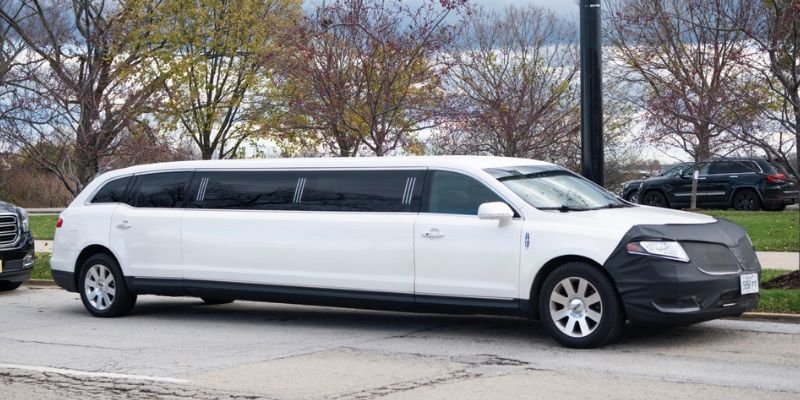 Pick the Perfect Limousine for Every Moment